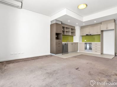 76/16 Midgegooroo Avenue, Cockburn Central WA 6164