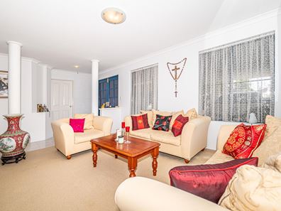 40 Delphine Ave, Dianella WA 6059