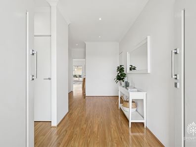 24 Millot Vista, Caversham WA 6055