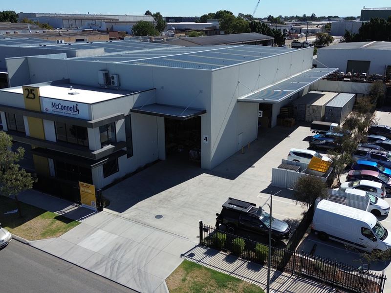 25 Radius Loop, Bayswater WA 6053