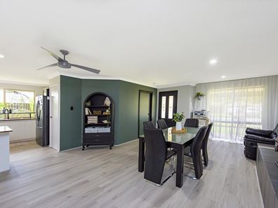 4 Pennyworth Ramble, West Busselton WA 6280