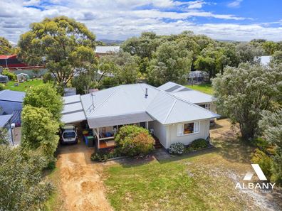 54 Wilson Street, Little Grove WA 6330
