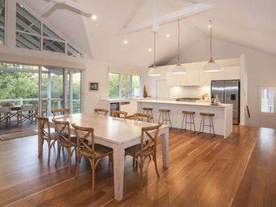 366 Geographe Bay Road, Quindalup WA 6281