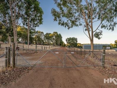 31 Hart Drive, Chittering WA 6084