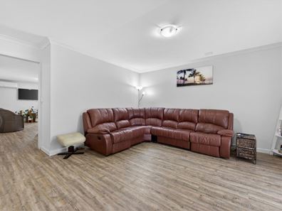 31 Allum Green, Merriwa WA 6030