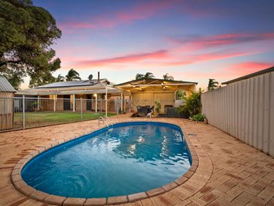 7 Montgomery Lane, Hannans WA 6430