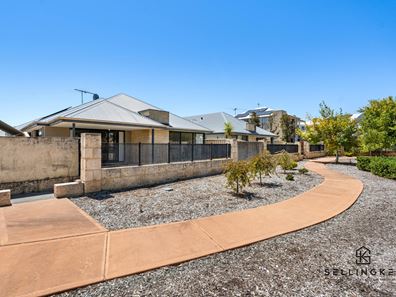 11 LINKWATER PASS, Southern River WA 6110