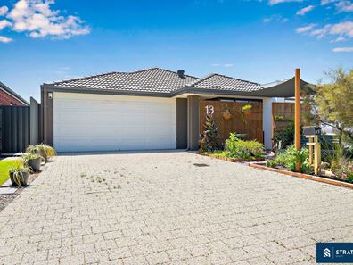 13 Woodville Road, Haynes WA 6112