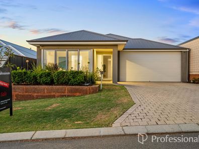 13 Saltbush Street, Wandi WA 6167