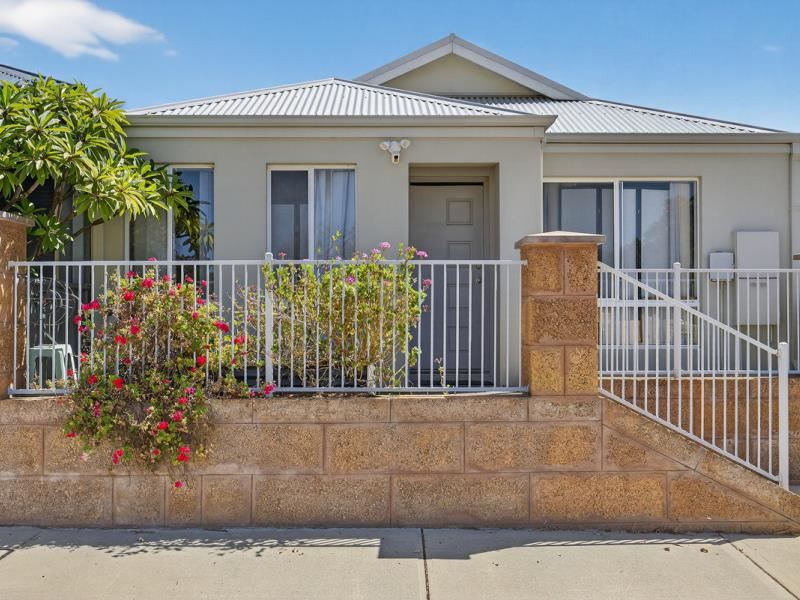 17 glasshouse Drive, Banksia Grove WA 6031