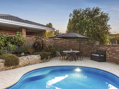 9 Oakmont Turn, Connolly WA 6027
