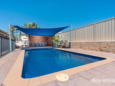 15 Brittania Parade, Wandina WA 6530