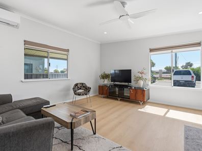 3/4 Bosley Street, Sunset Beach WA 6530
