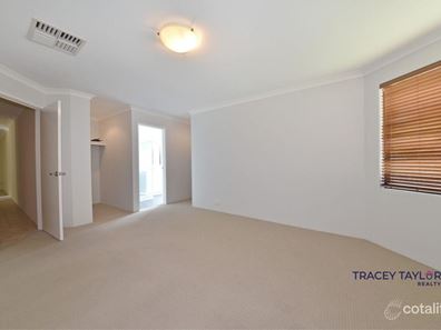 18 Badcoe Alley, Clarkson WA 6030