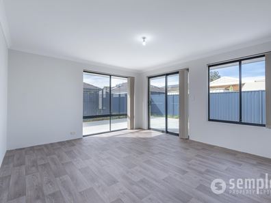 8 Madeira Turn, Byford WA 6122