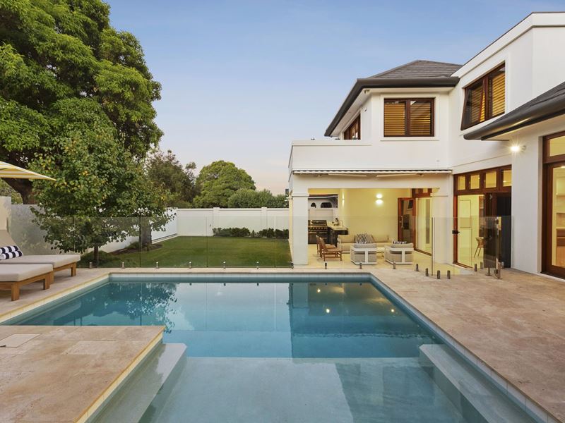 4 Harvey Road, Shenton Park WA 6008