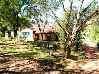 92 Robinson Street, Gingin WA 6503