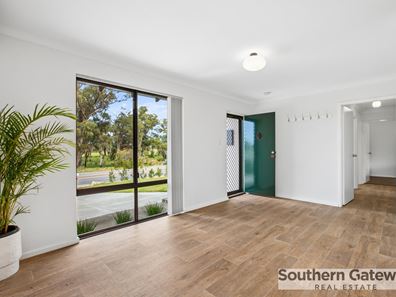 65 Chisham Avenue, Parmelia WA 6167