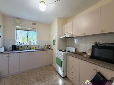 16/3 Powell Court, Orelia WA 6167