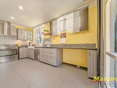 8 Ockham Street, Lynwood WA 6147