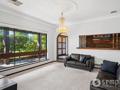 6 Ethan Court, Riverton WA 6148