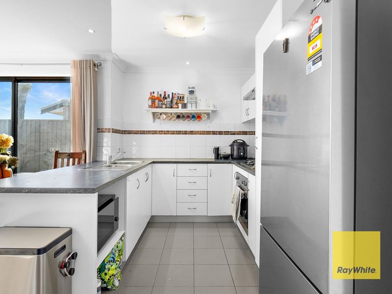 1/52 Grey Street, Cannington WA 6107