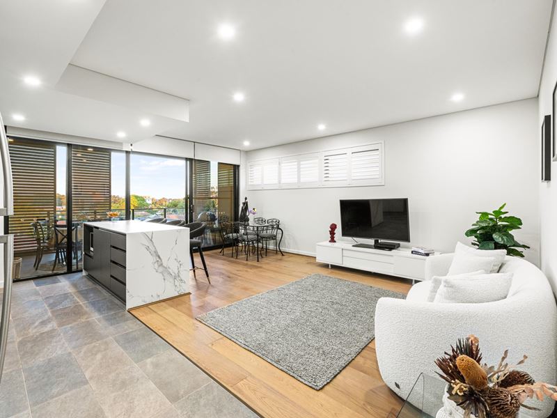 305/87 Robert Street, Como