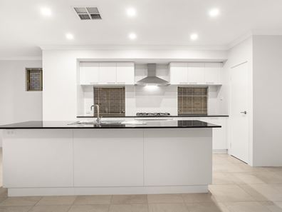 43 Aumerle Way, Spearwood WA 6163