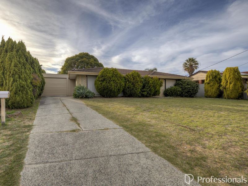 10 Woodlupine Court, Forrestfield