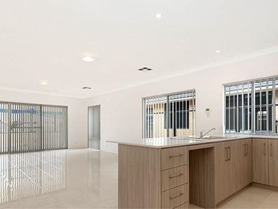 67 Sunstone Boulevard, Treeby WA 6164