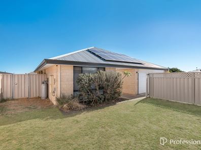 55 Sutcliffe Road, Waggrakine WA 6530