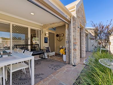 108 Clubhouse Lane, Gnangara WA 6077