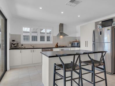 15 Pavonia Parade, Baldivis WA 6171
