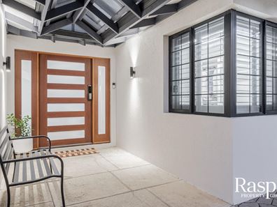 2 Pausin Crescent, Bibra Lake WA 6163