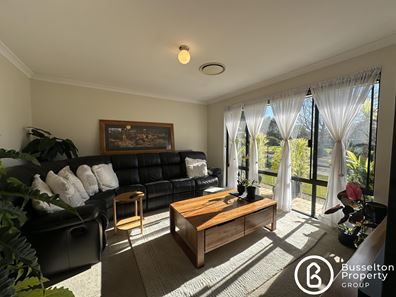 2/16 Almond Parkway, Yalyalup WA 6280