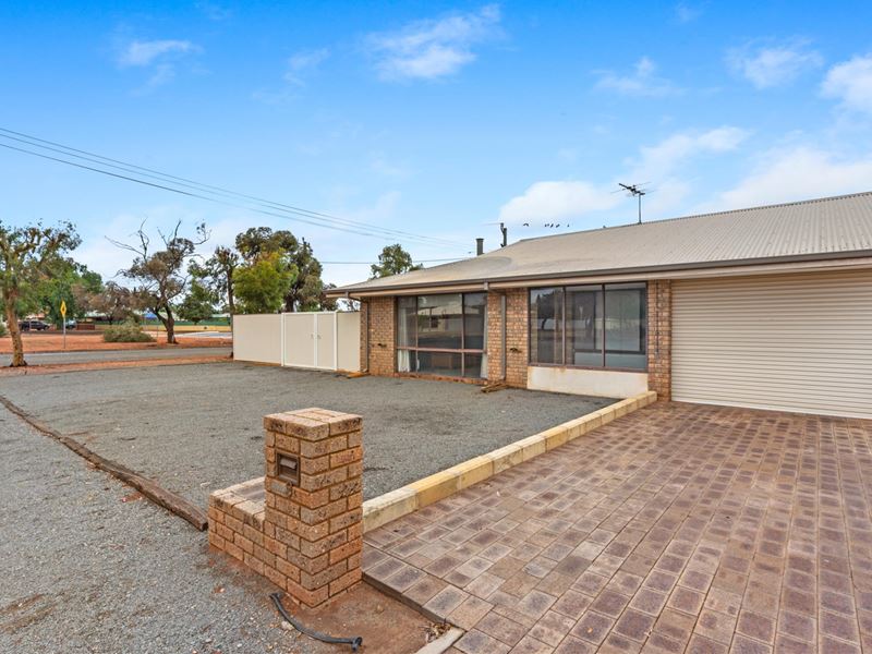 9/17 Belmont Avenue, Kalgoorlie WA 6430