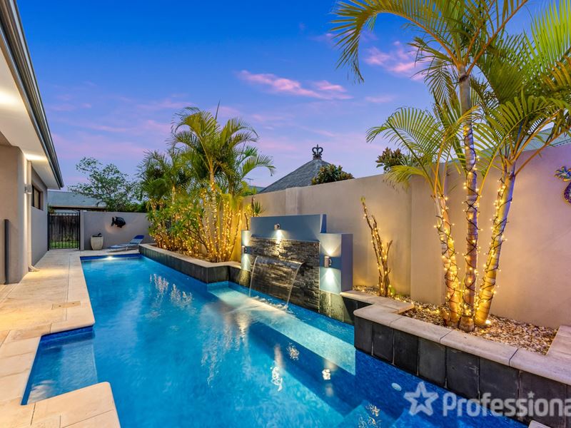 11 Muirfield Way, The Vines WA 6069