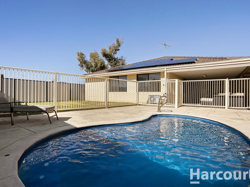 19 Caslano Road, Meadow Springs