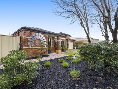87 Midsummer Circle, Pinjarra WA 6208