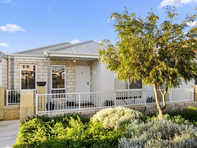 9 Piran Lane, Coogee WA 6166