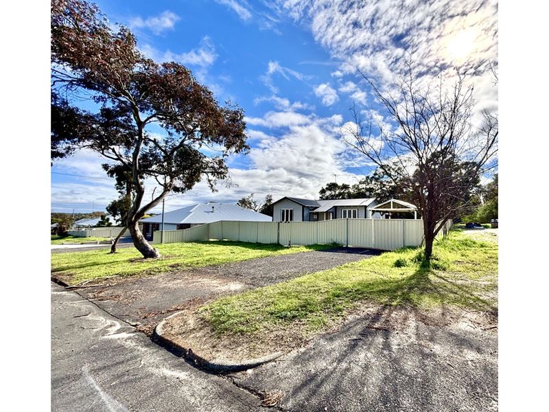 12 Eastcott Street, Yarloop