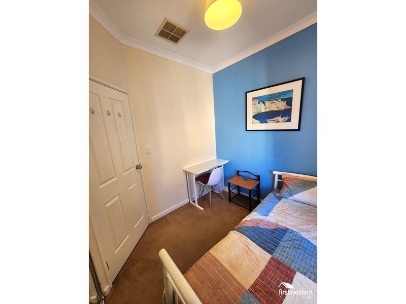 1 Wesley Rise, Room 1, Joondalup WA 6027