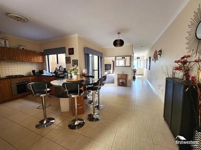 1 Wesley Rise, Room 1, Joondalup WA 6027
