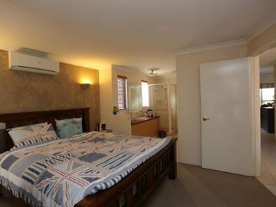 28 Ambleside Way, Canning Vale WA 6155