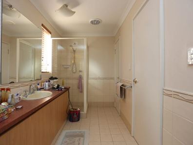 28 Ambleside Way, Canning Vale WA 6155