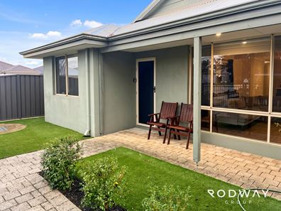 11 Giara Lane, Darling Downs WA 6122