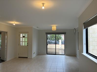4 Selina Street, Innaloo WA 6018