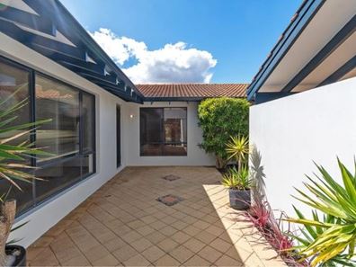 35 Griffell Way, Duncraig WA 6023