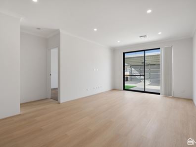 6 Bistre Way, Haynes WA 6112