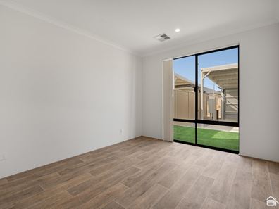 6 Bistre Way, Haynes WA 6112